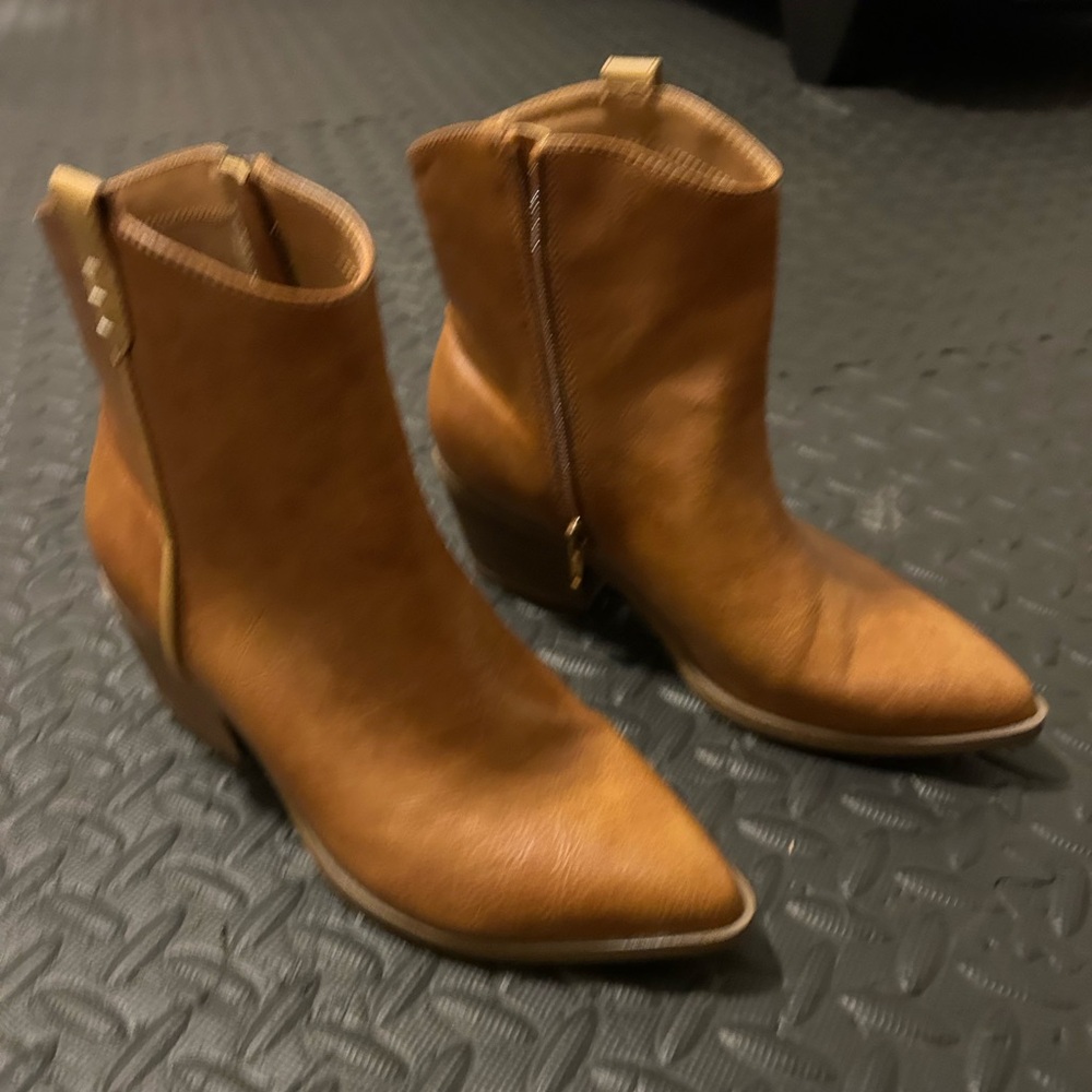 Women's Tan Ankle Cowboy Boots